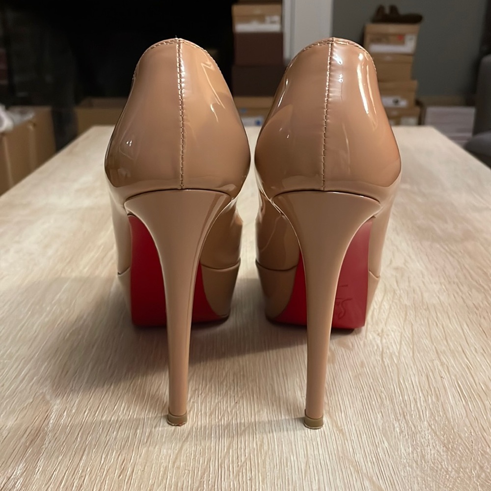 Louboutin Bianca 120MM Nude Patent  - 36 - Picture 5 of 11